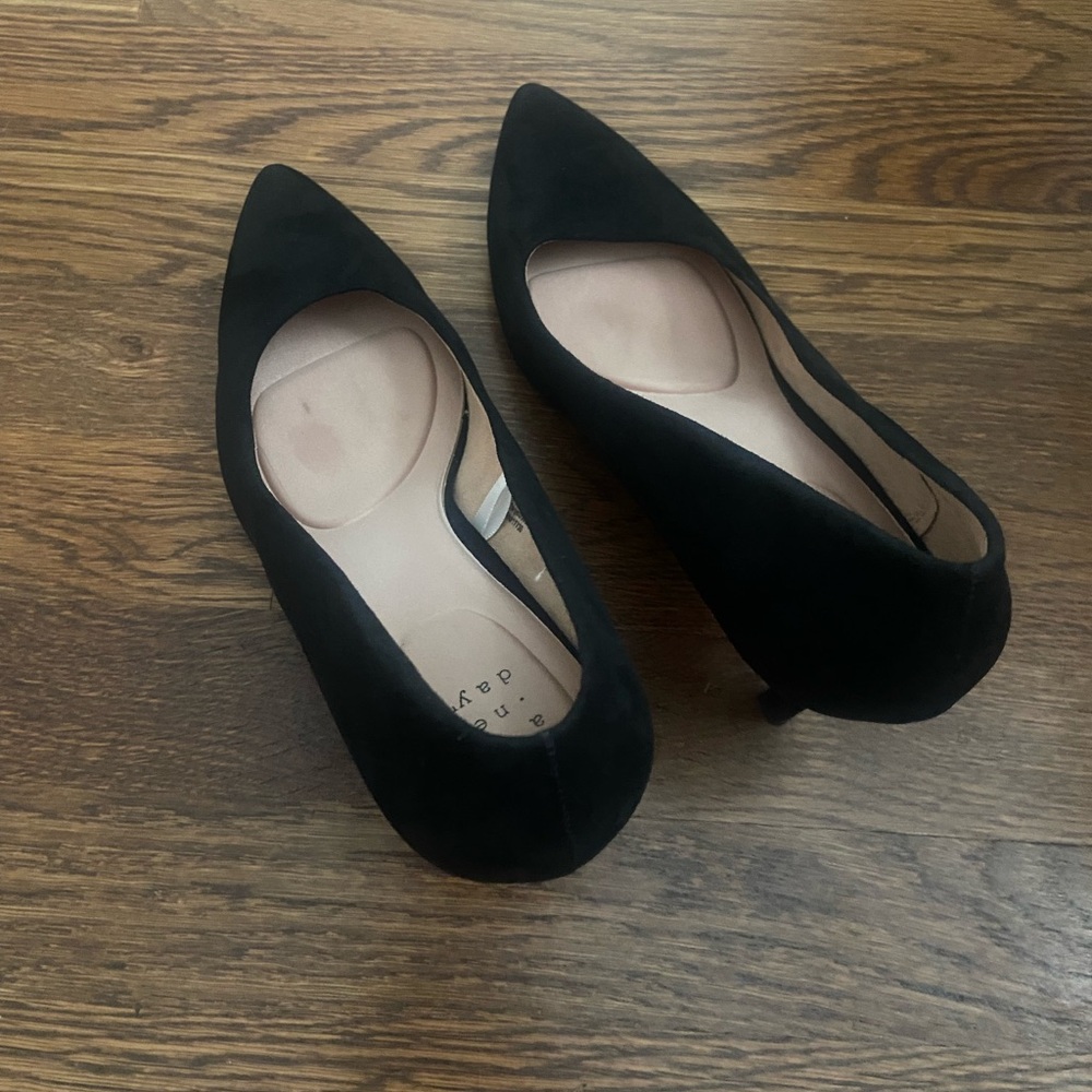 A New Day Women's Classic Black Heels - Picture 5 of 8